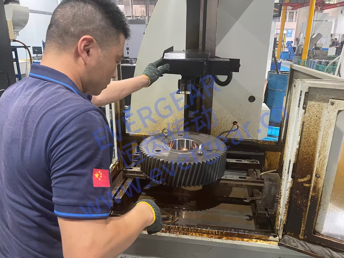 走进浙江恒齿减速机齿轮键槽加工:技术领航,服务护航