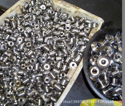 厂家直销高精度粉末冶金齿轮 伞齿轮与斜齿轮加工全解析